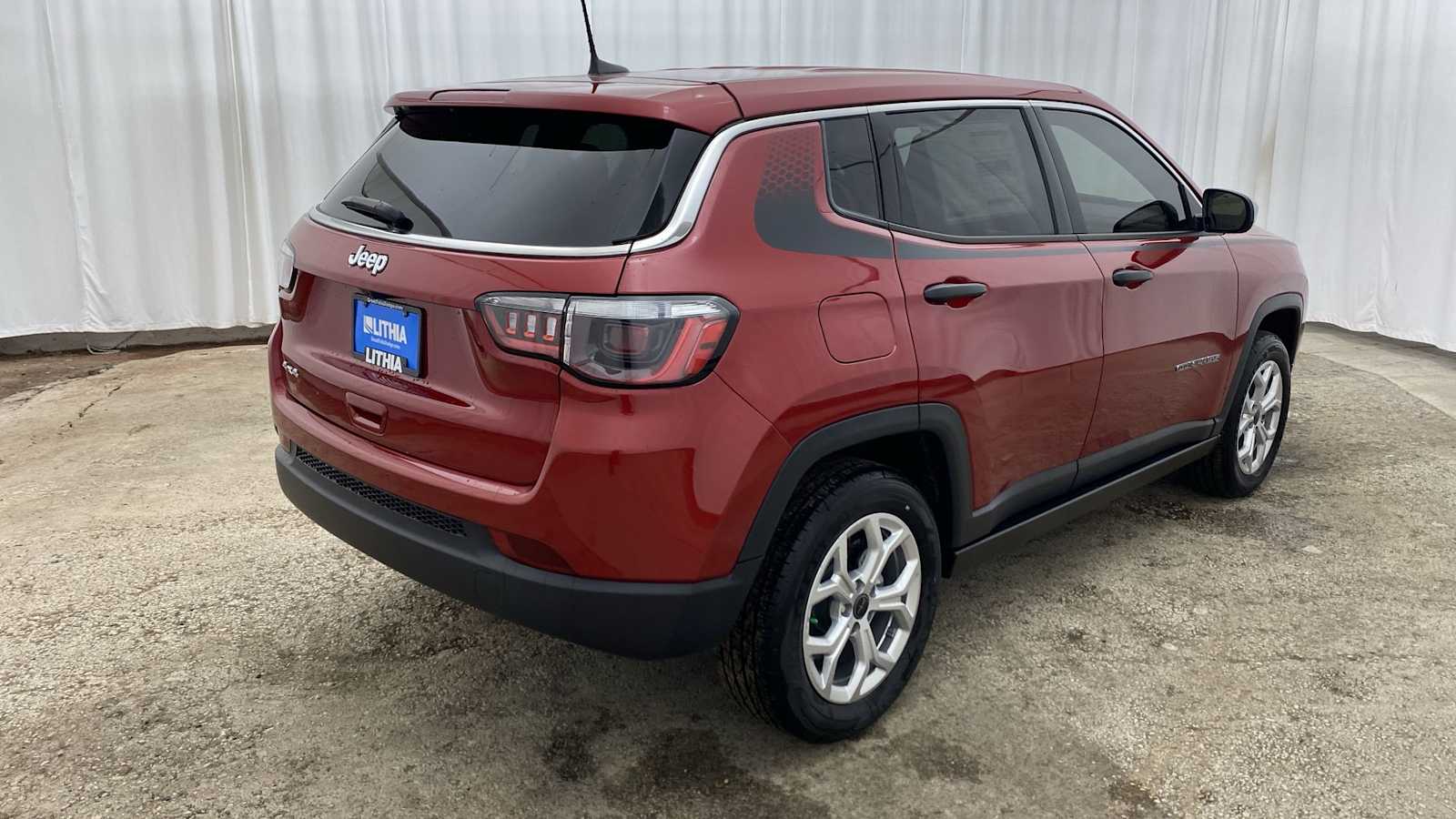 2025 Jeep Compass Sport 31