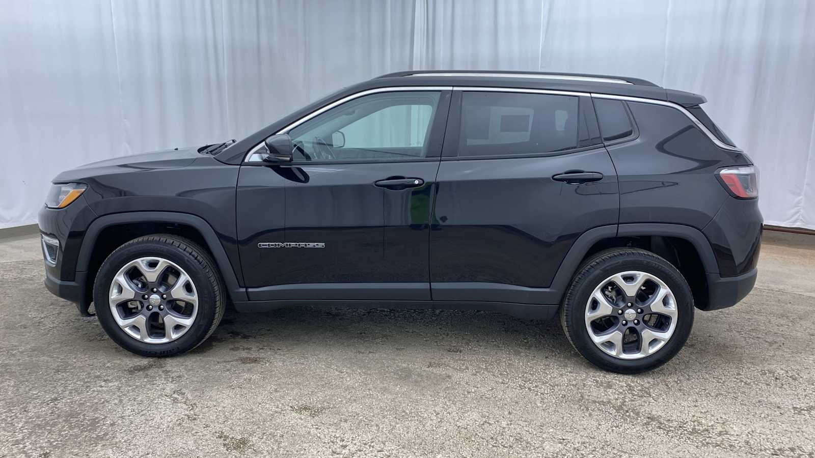 2021 Jeep Compass Limited 29