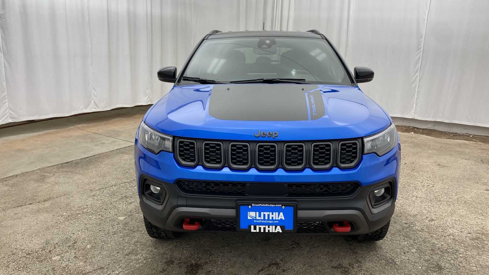 2025 Jeep Compass Trailhawk 35