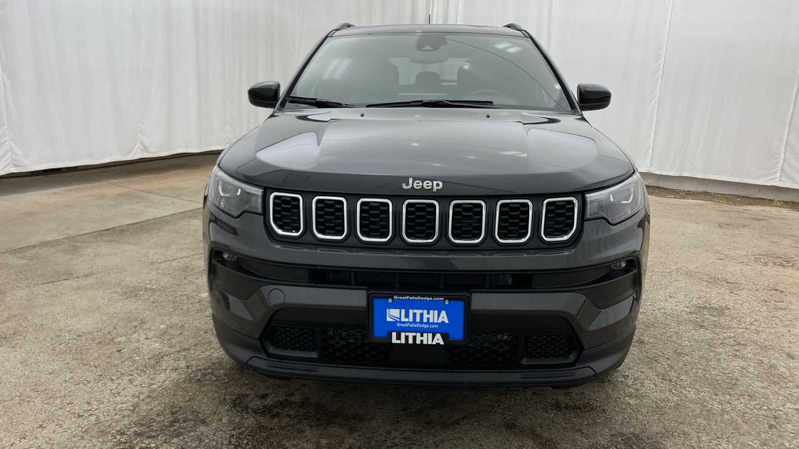 2024 Jeep Compass Latitude Lux 38