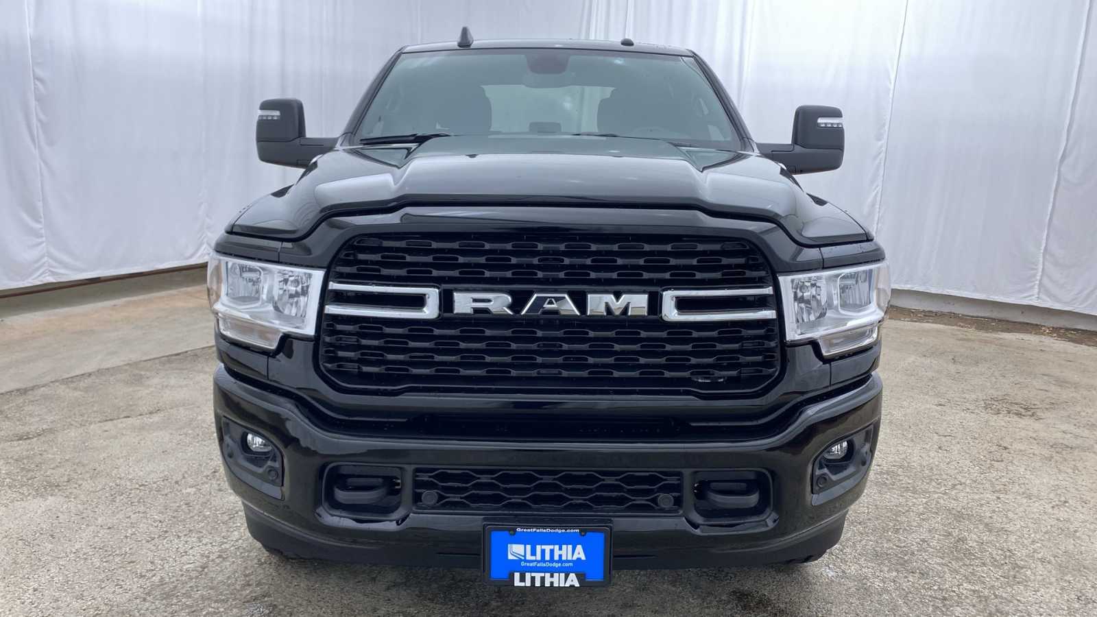 2024 Ram 3500 Big Horn 4x4 Crew Cab 64 Box 37