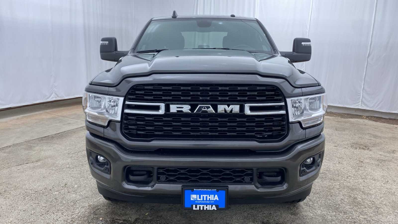 2024 Ram 3500 Big Horn 4x4 Crew Cab 64 Box 37