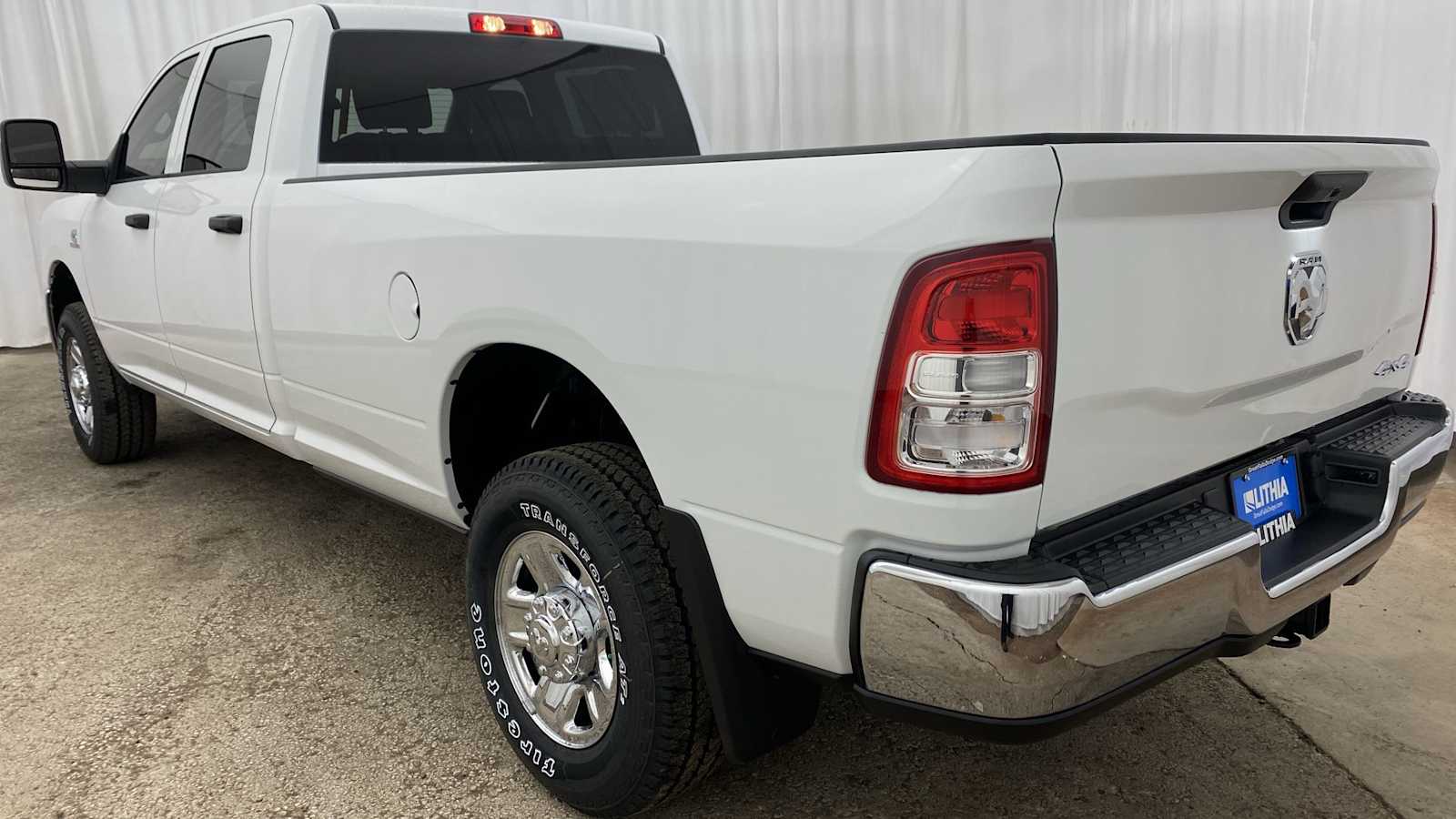 2024 Ram 3500 Tradesman 4x4 Crew Cab 8 Box 28