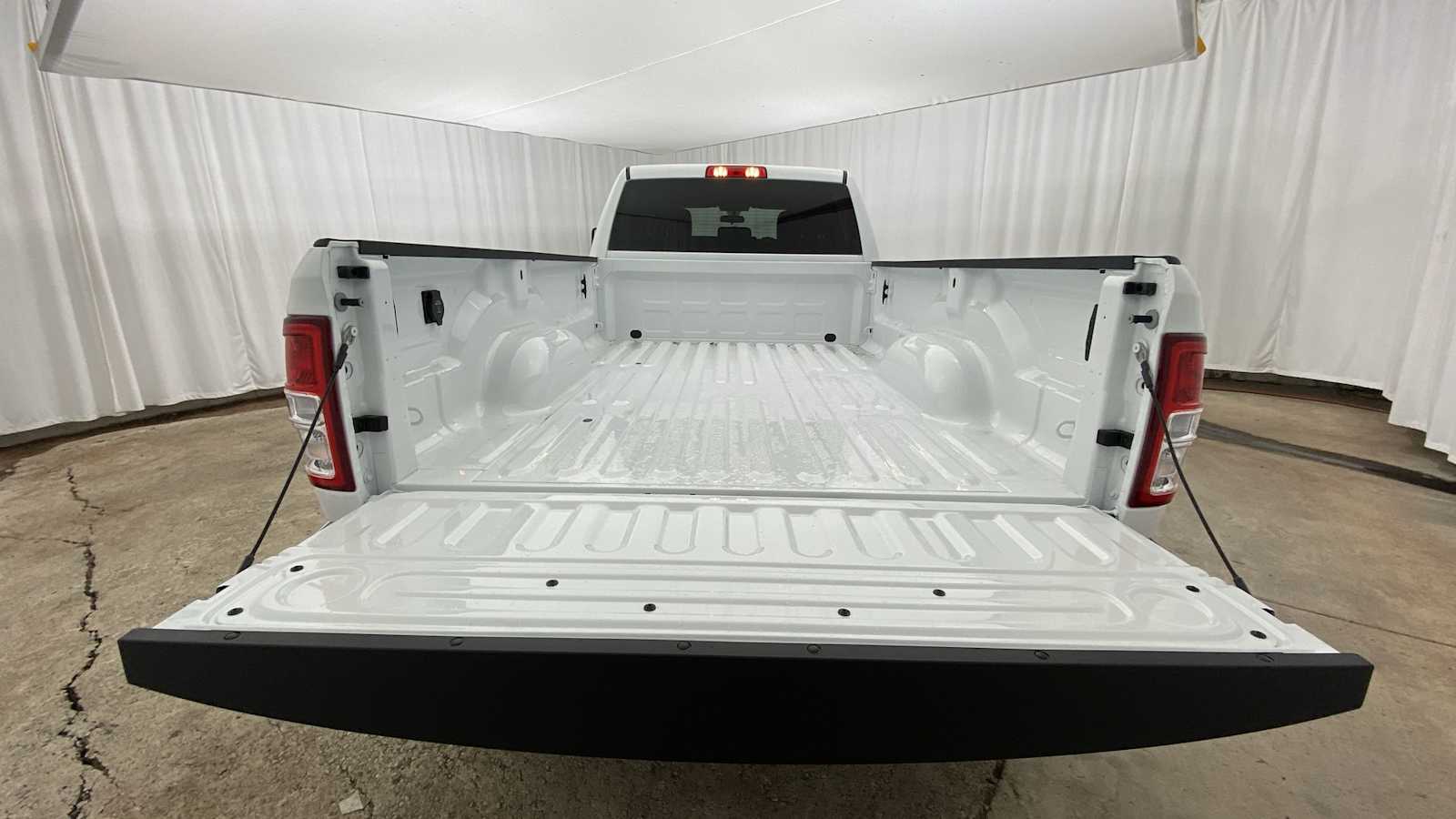 2024 Ram 3500 Tradesman 4x4 Crew Cab 8 Box 25