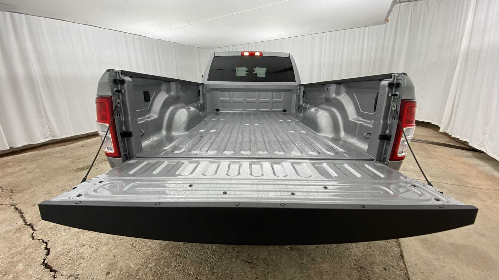 2024 Ram 3500 Tradesman 4x4 Crew Cab 8 Box 28