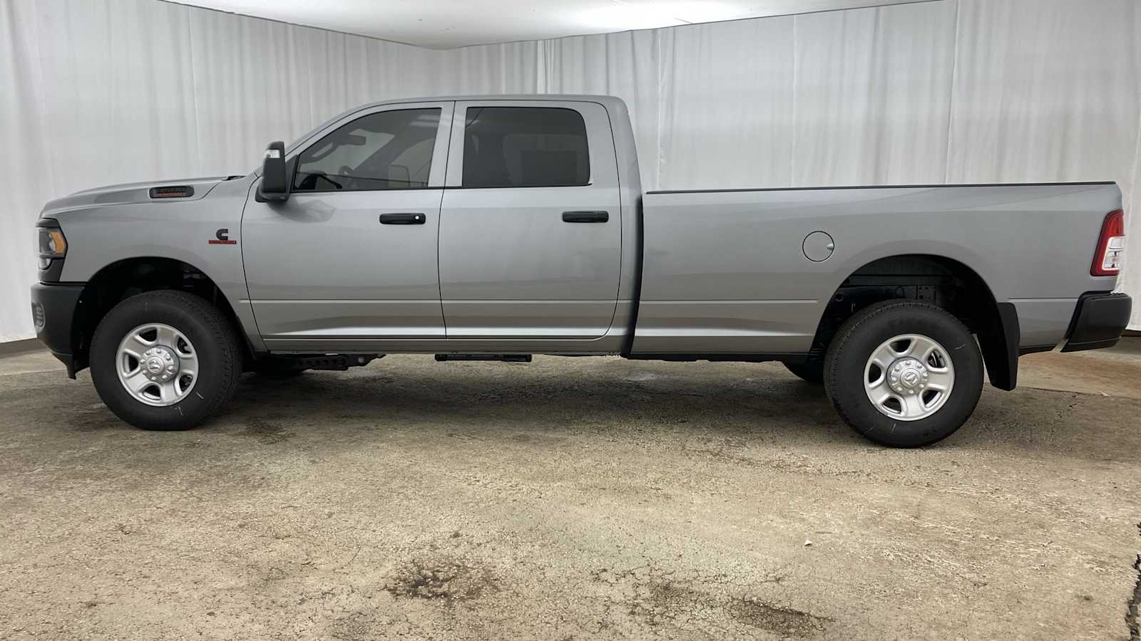 2024 Ram 3500 Tradesman 4x4 Crew Cab 8 Box 30