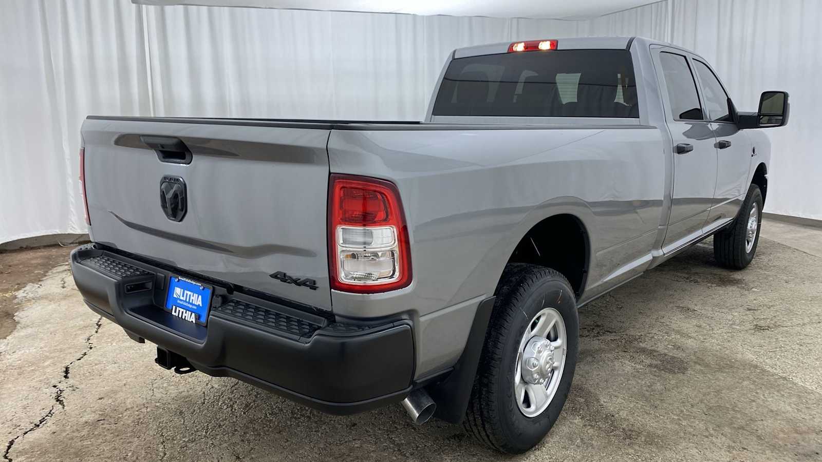 2024 Ram 3500 Tradesman 4x4 Crew Cab 8 Box 33