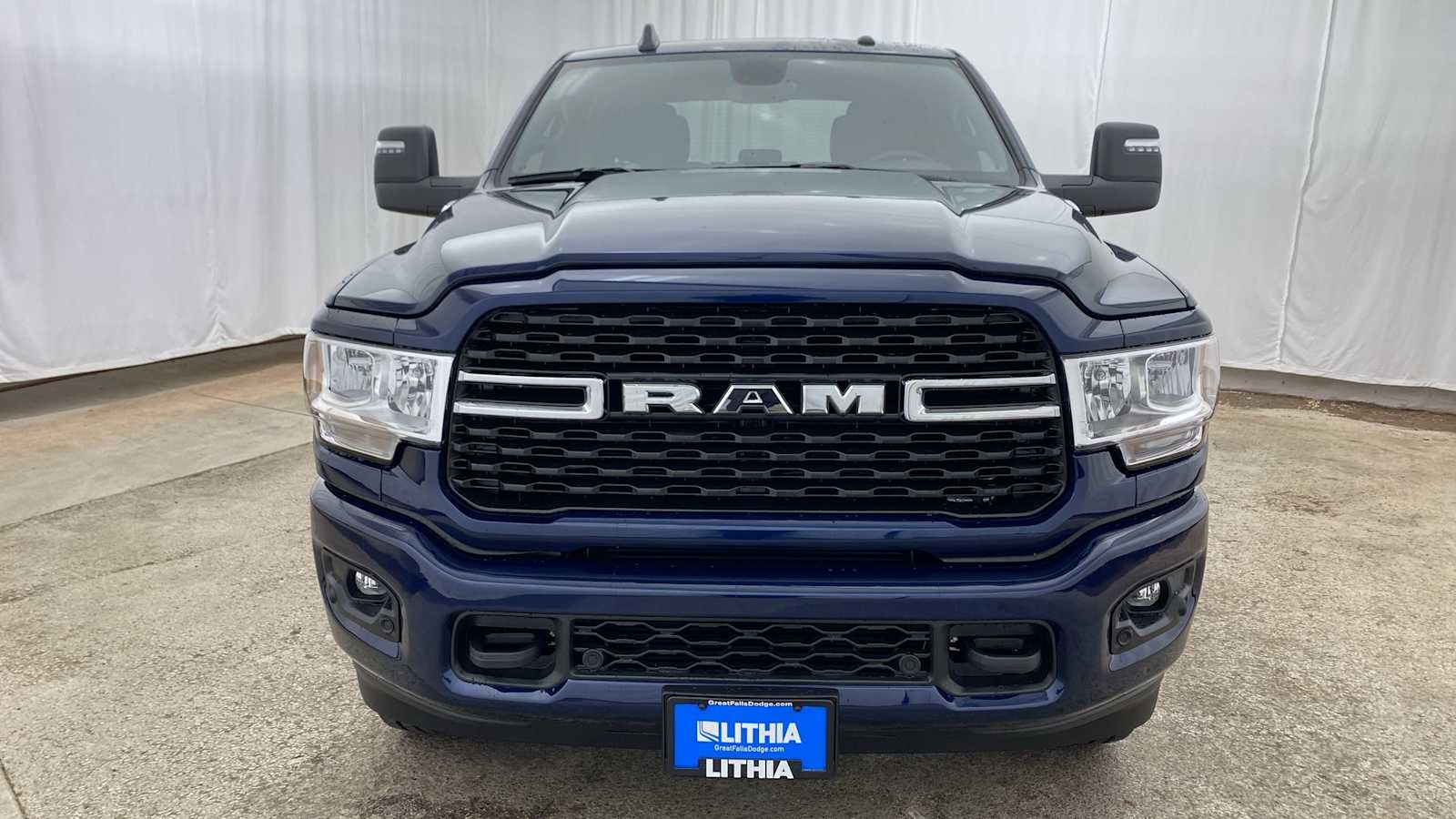 2024 Ram 3500 Big Horn 4x4 Crew Cab 8 Box 37