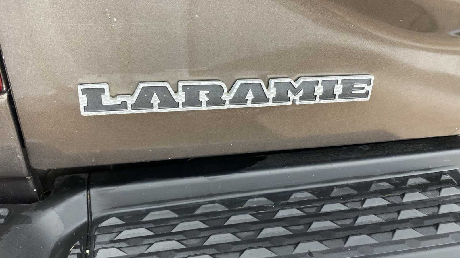 2020 Ram 3500 Laramie 4x4 Crew Cab 8 Box 40