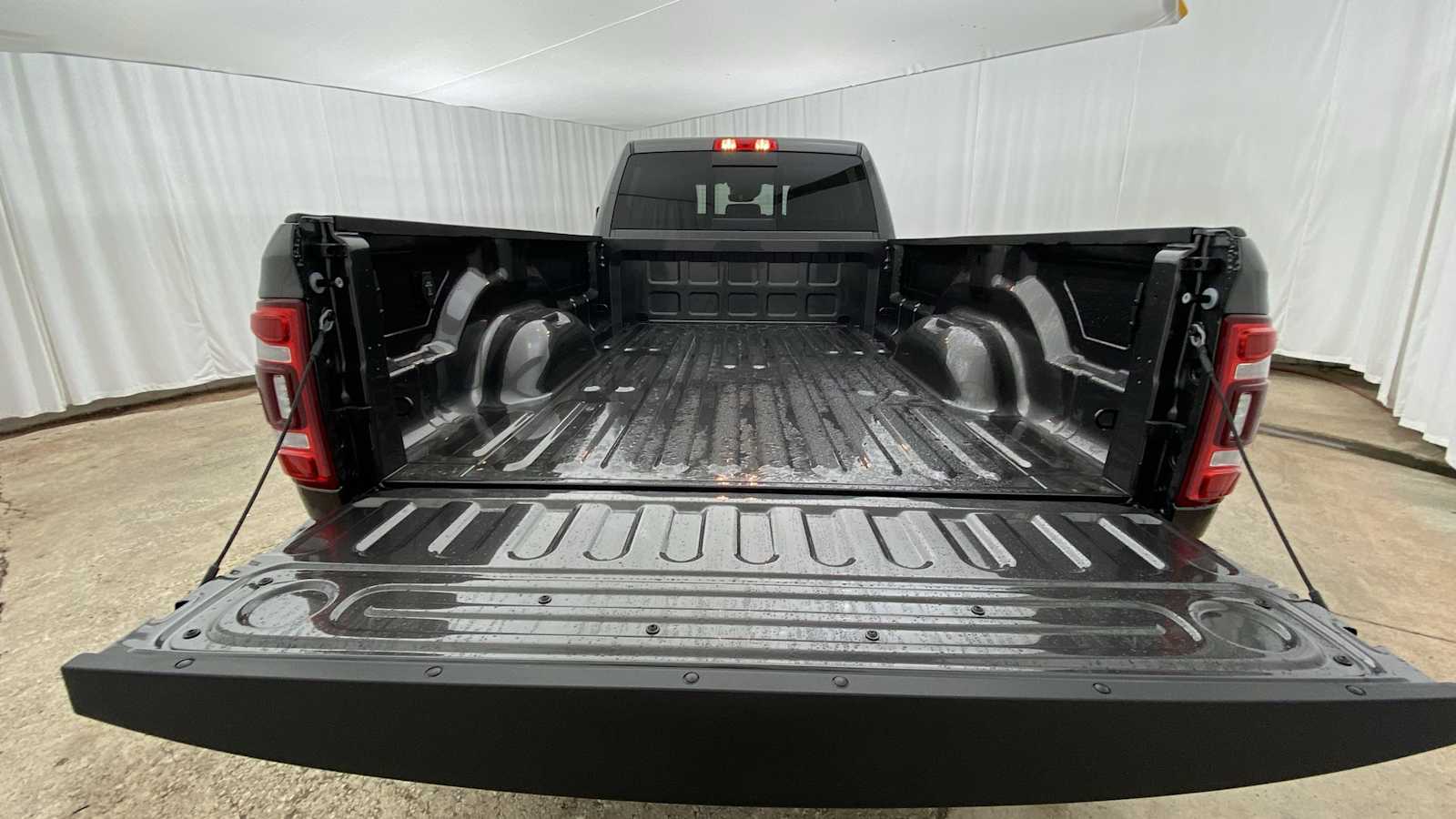 2024 Ram 3500 Laramie 4x4 Crew Cab 8 Box 29