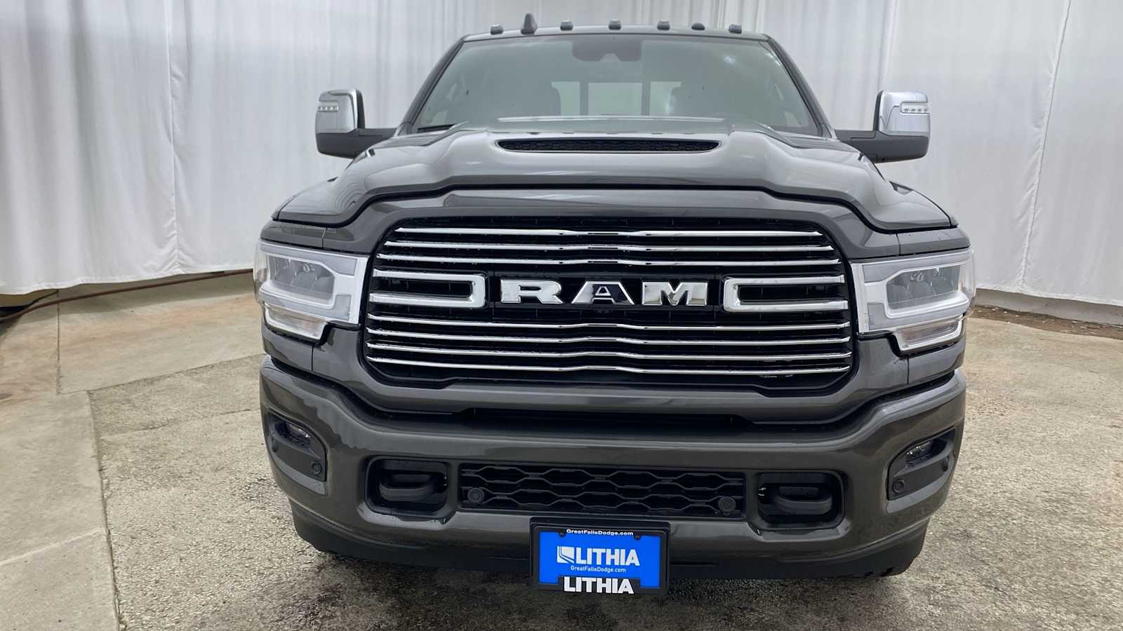 2024 Ram 3500 Laramie 4x4 Crew Cab 8 Box 37