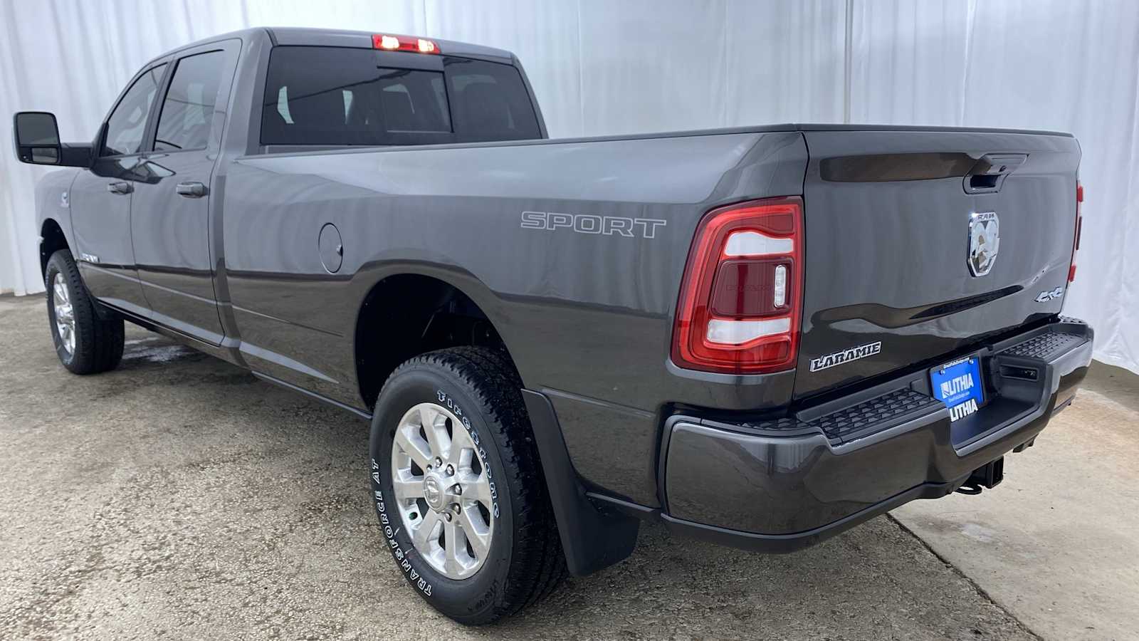 2024 Ram 3500 Laramie 4x4 Crew Cab 8 Box 32