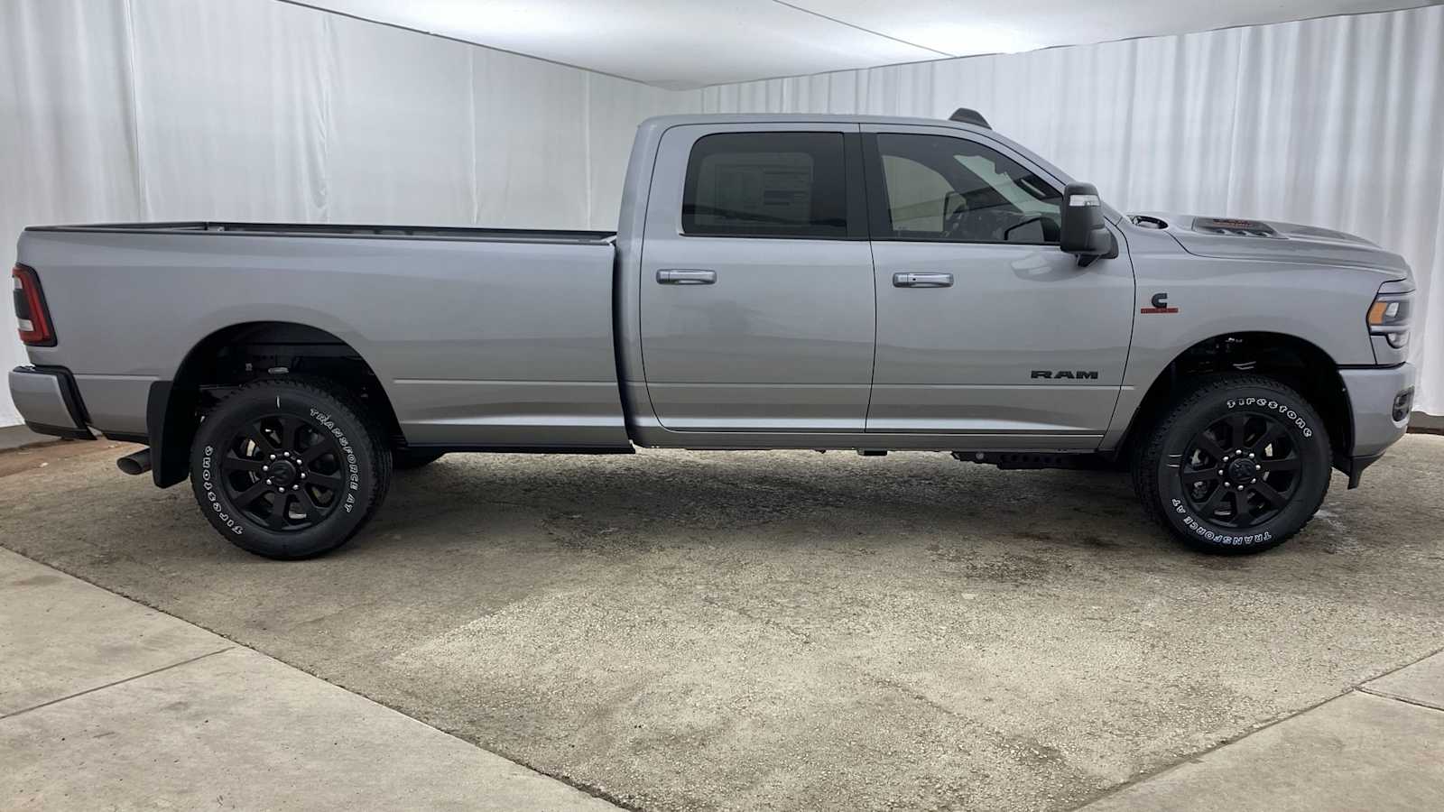 2024 Ram 3500 Laramie 4x4 Crew Cab 8 Box 36