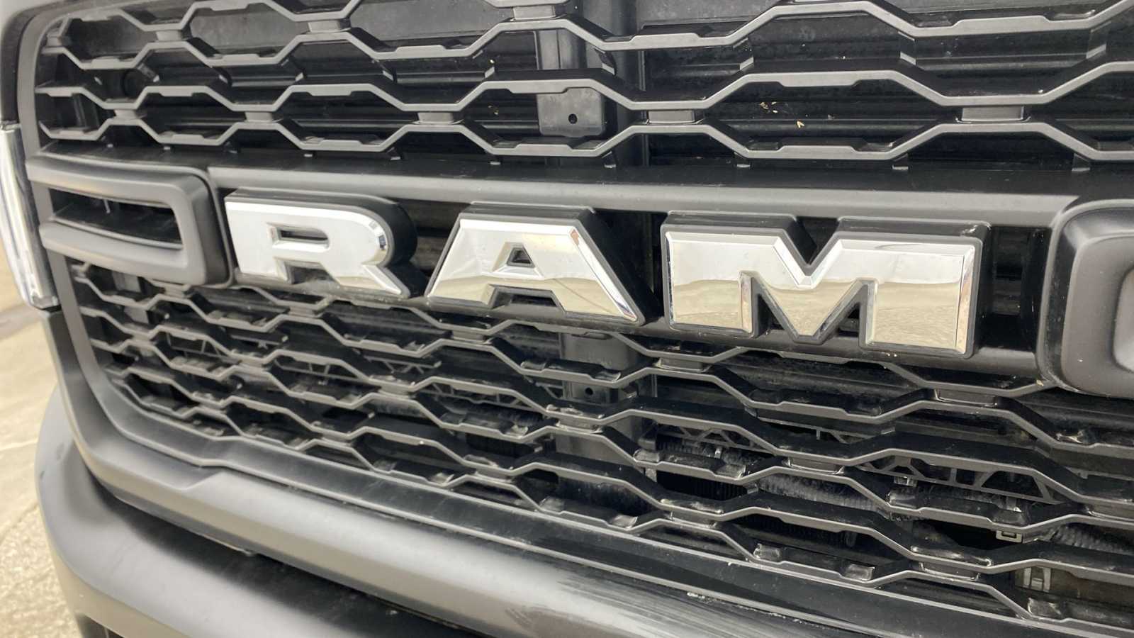 2020 Ram 3500 Tradesman 4x4 Crew Cab 8 Box 10