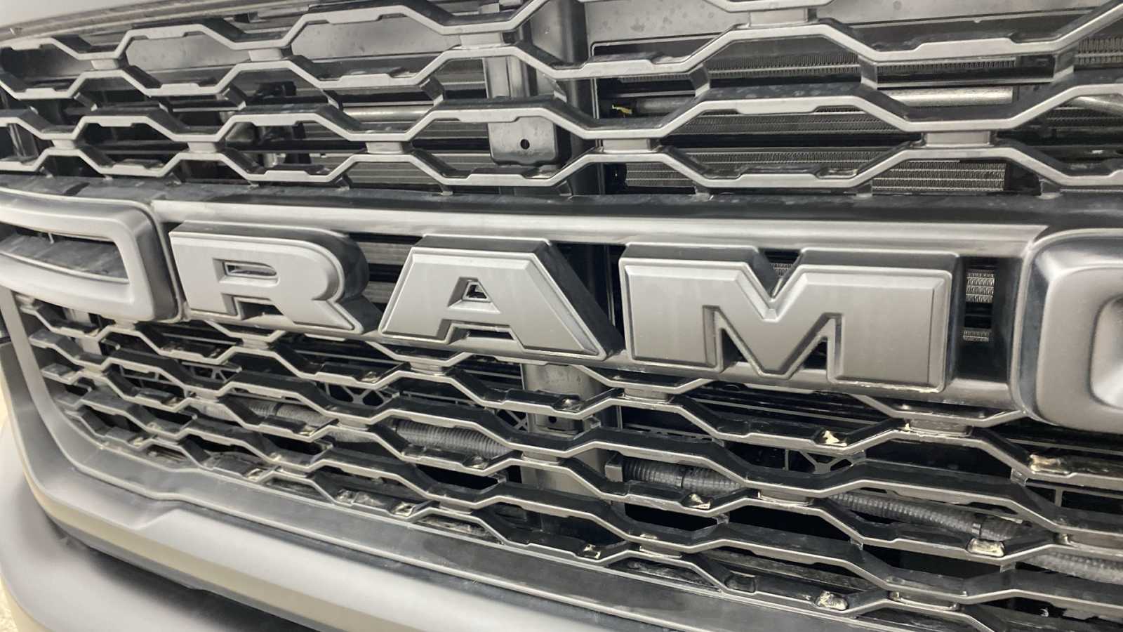 2024 Ram 2500 Tradesman 4x4 Crew Cab 64 Box 18