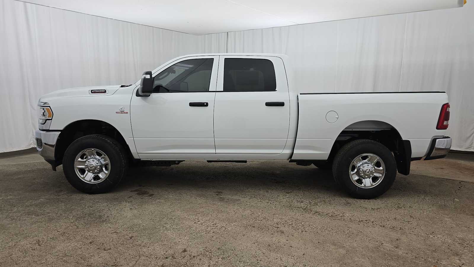 2024 Ram 2500 Tradesman 4x4 Crew Cab 64 Box 27