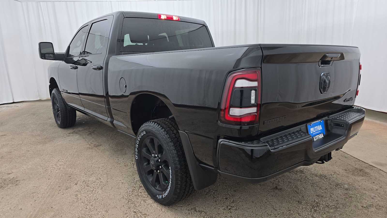 2024 Ram 2500 Big Horn 4x4 Crew Cab 64 Box 31