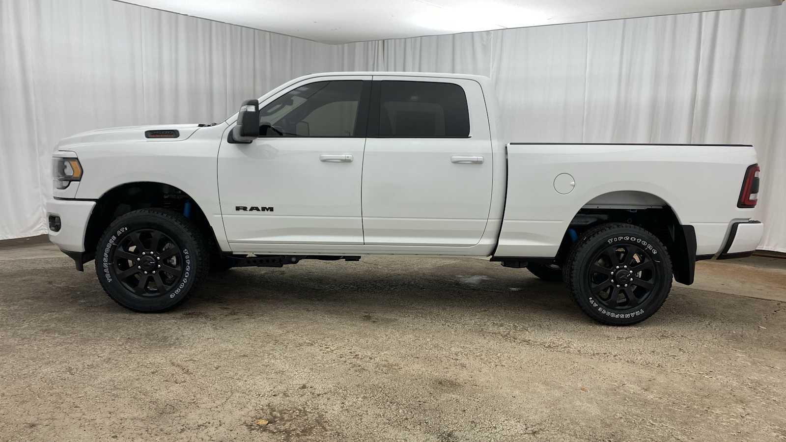 2024 Ram 2500 Big Horn 4x4 Crew Cab 64 Box 30