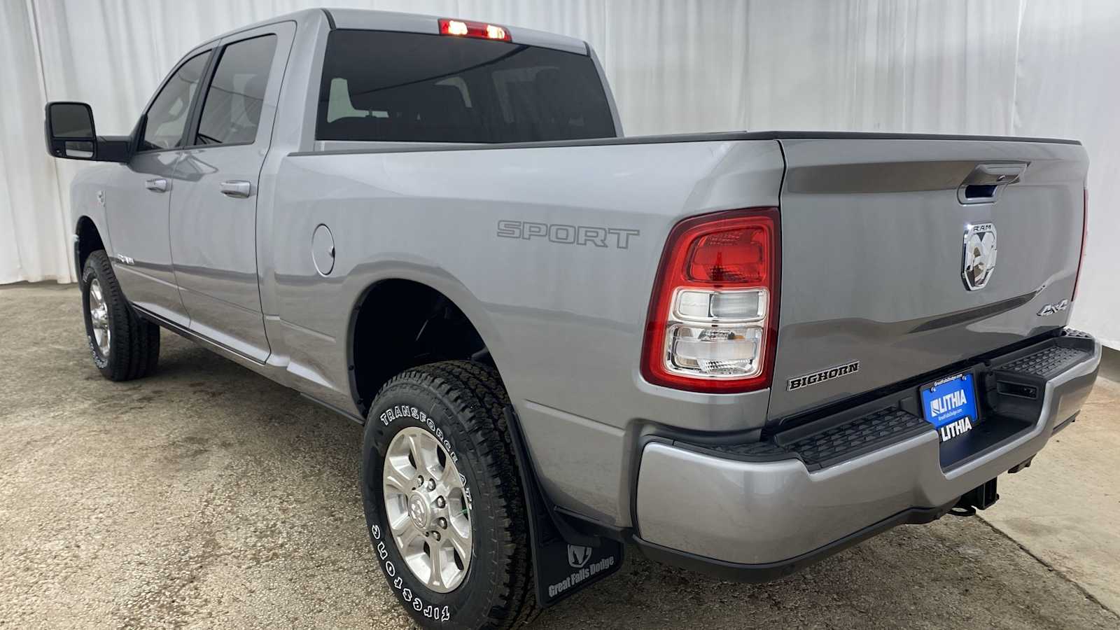 2024 Ram 2500 Big Horn 4x4 Crew Cab 64 Box 32