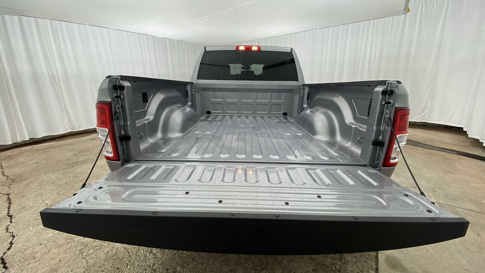 2024 Ram 2500 Big Horn 4x4 Crew Cab 64 Box 29