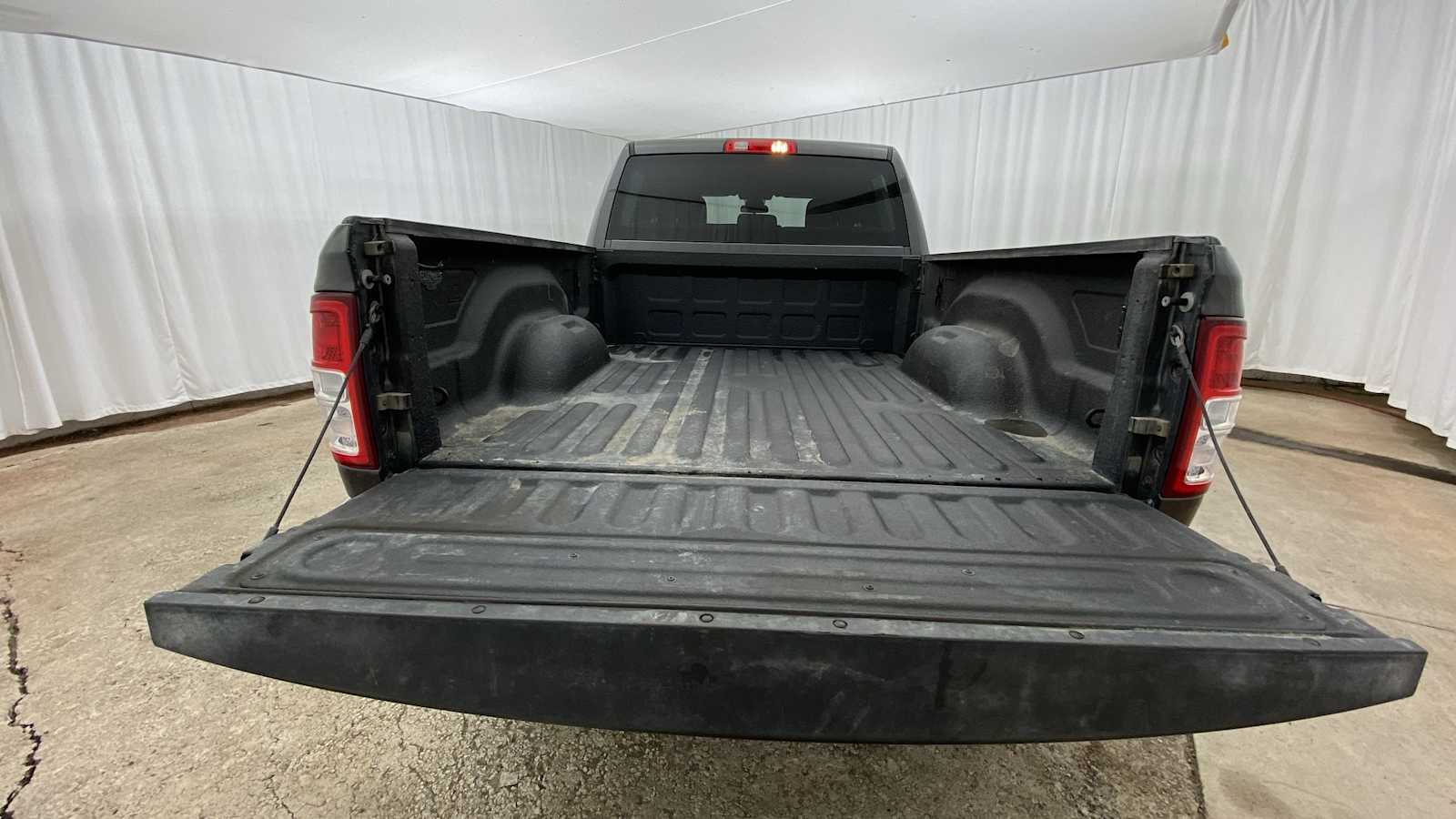 2022 Ram 2500 Big Horn 4x4 Crew Cab 64 Box 26