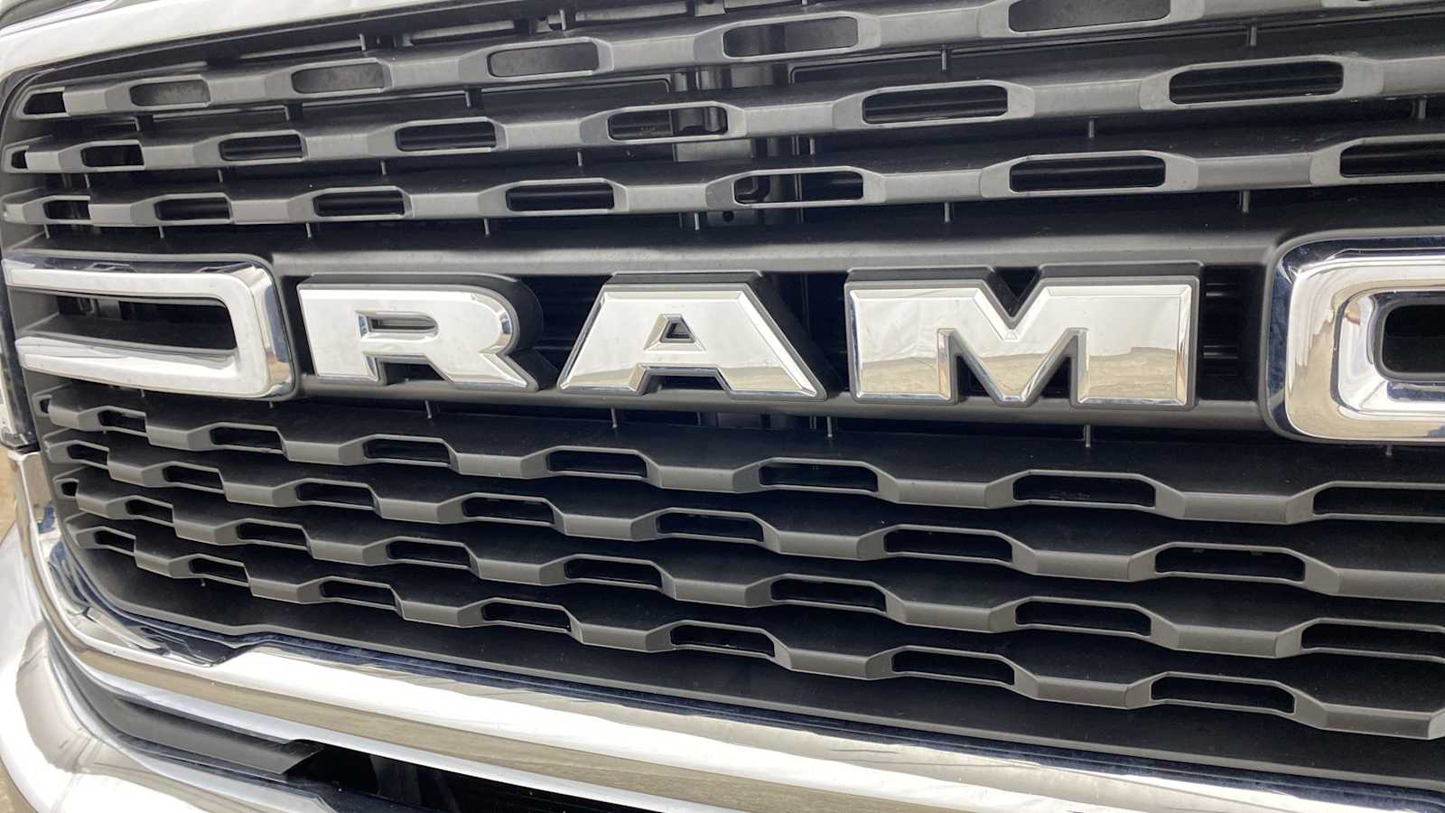 2022 Ram 2500 Big Horn 4x4 Crew Cab 64 Box 35