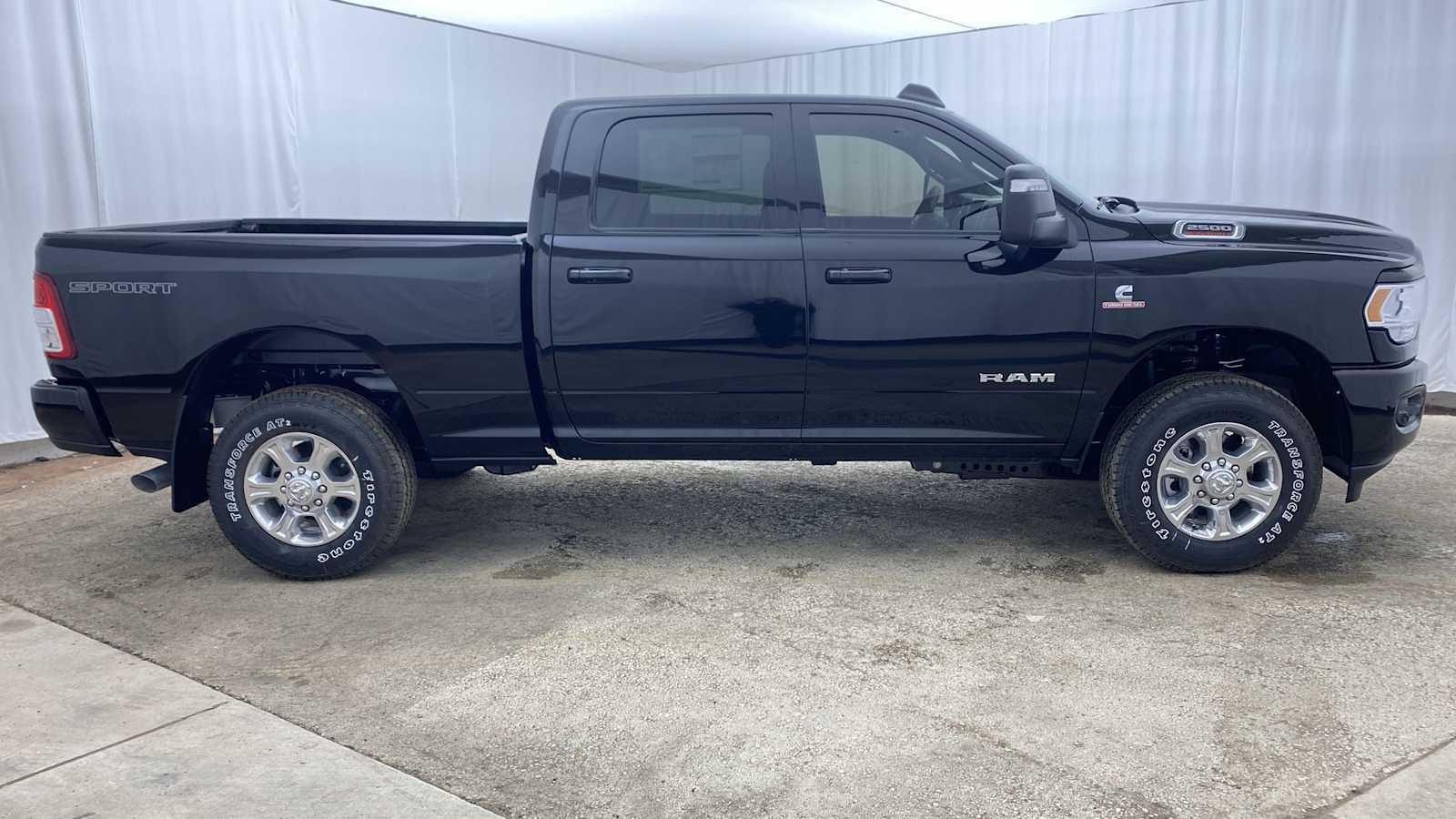 2024 Ram 2500 Big Horn 4x4 Crew Cab 64 Box 35