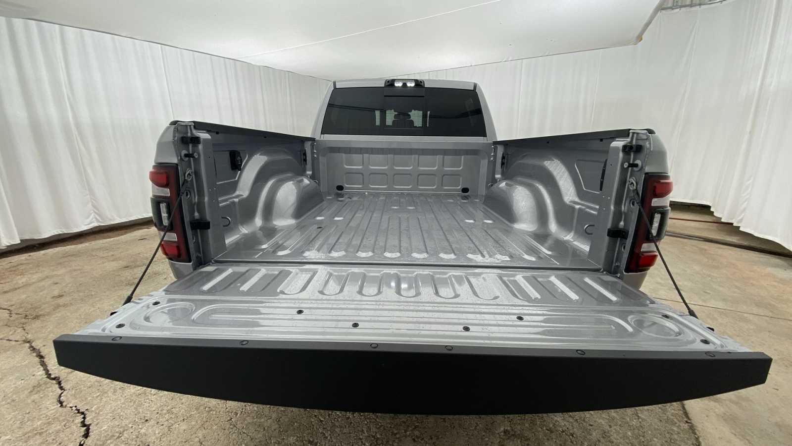 2024 Ram 2500 Laramie 4x4 Crew Cab 64 Box 30