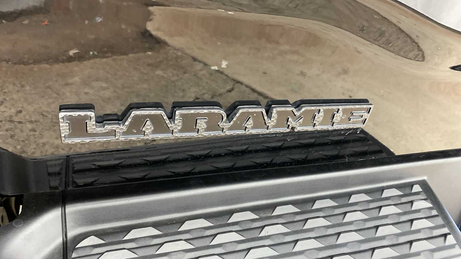 2019 Ram 2500 Laramie 4x4 Crew Cab 64 Box 26