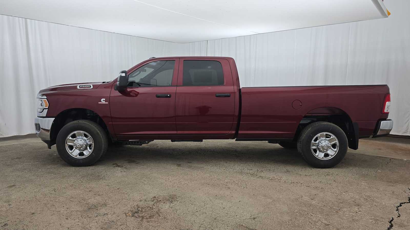 2024 Ram 2500 Tradesman 4x4 Crew Cab 8 Box 27