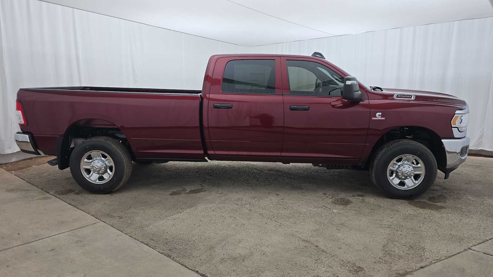 2024 Ram 2500 Tradesman 4x4 Crew Cab 8 Box 31