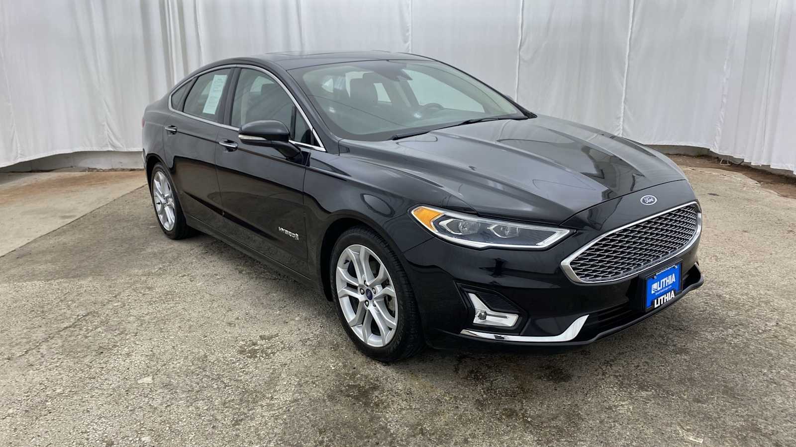 2019 Ford Fusion Hybrid Titanium 37