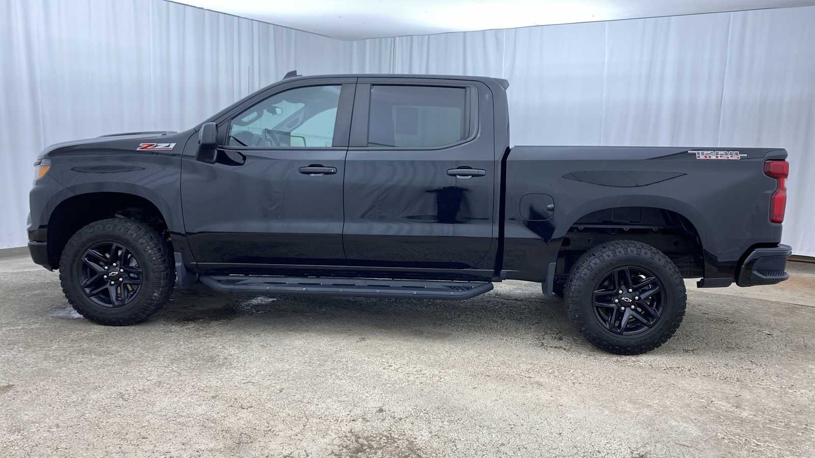 2022 Chevrolet Silverado 1500 CUSTOM TRAIL BOSS 29