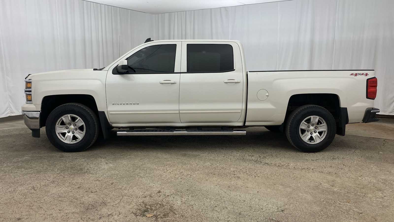 2015 Chevrolet Silverado 1500 LT 4WD Crew Cab 153.0 30