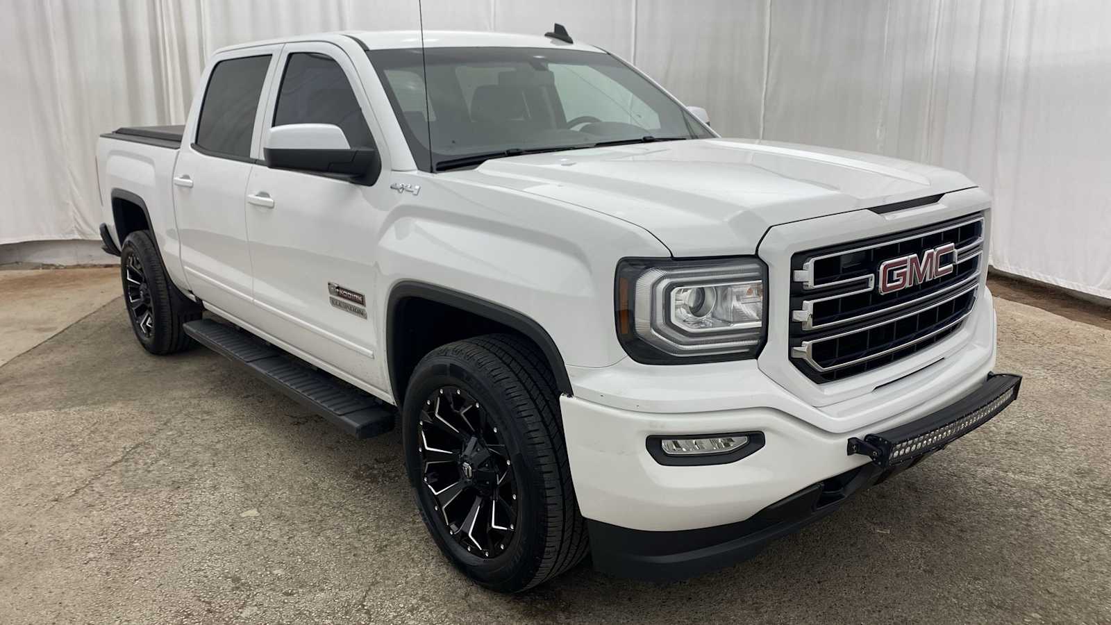 2017 GMC Sierra 1500 SLE 37