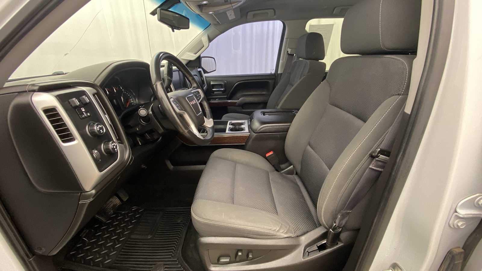 2017 GMC Sierra 1500 SLE 6