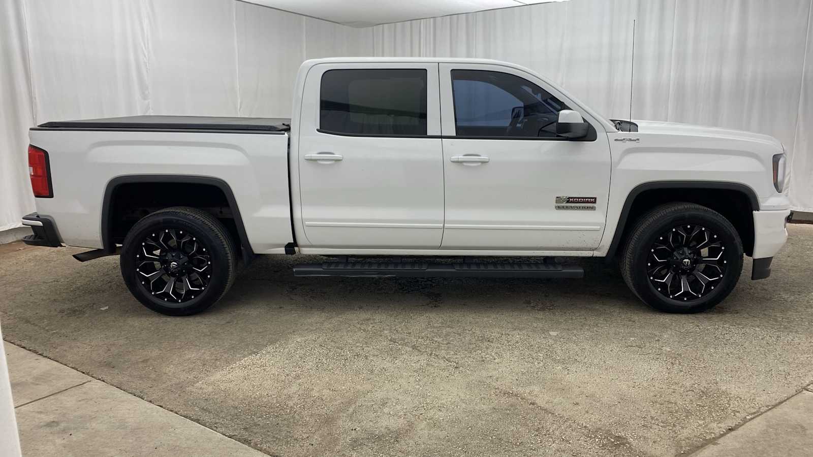 2017 GMC Sierra 1500 SLE 36