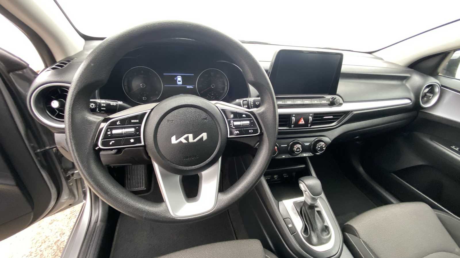 2022 Kia Forte LXS 3