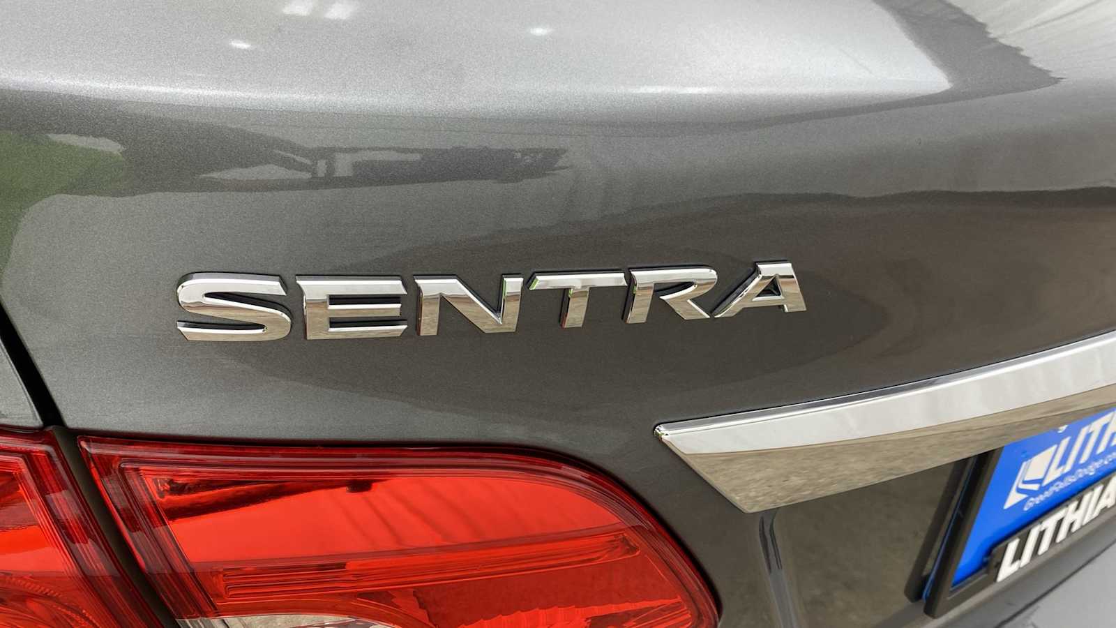 2018 Nissan Sentra S 34