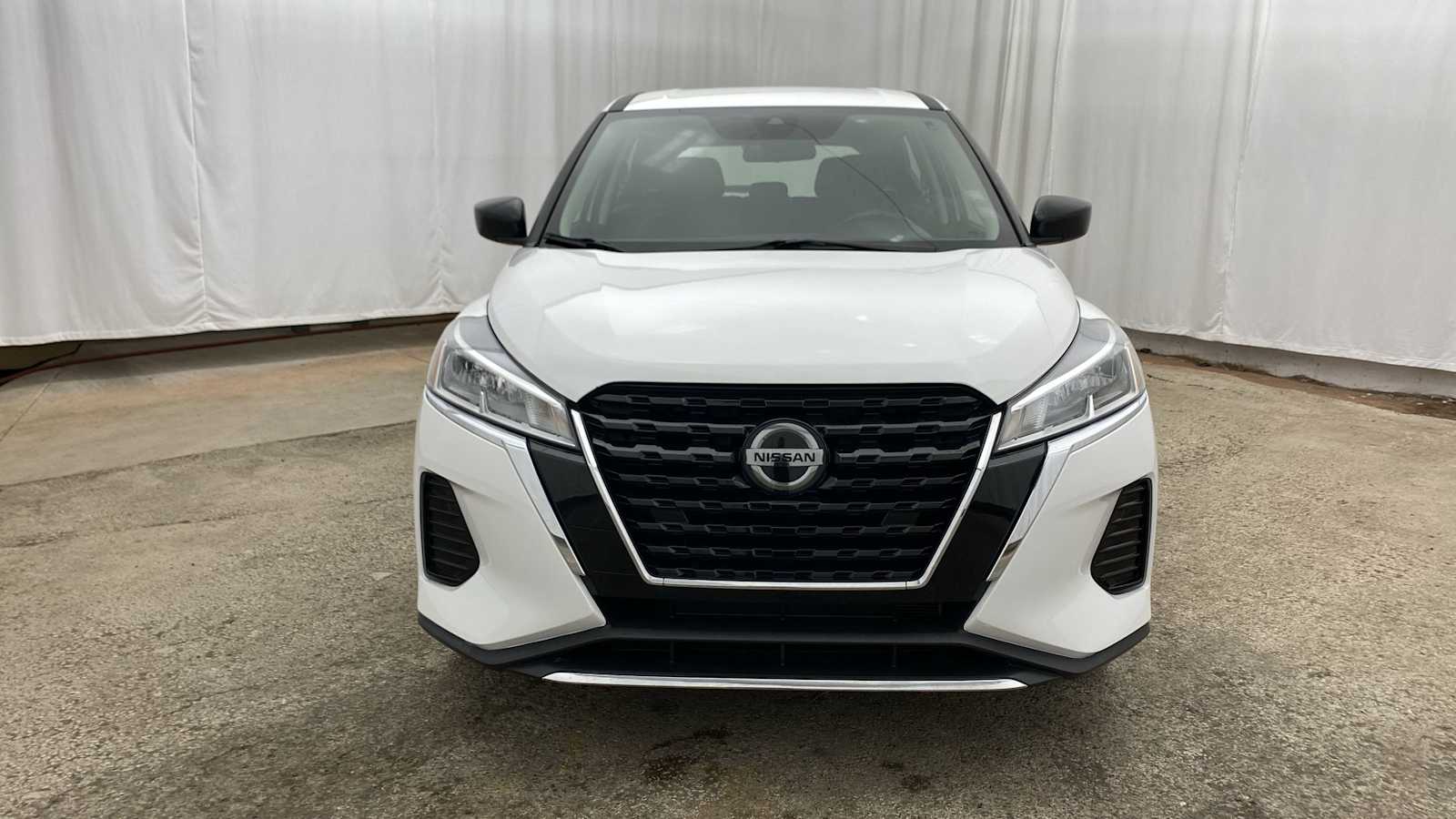 2021 Nissan Kicks S 33