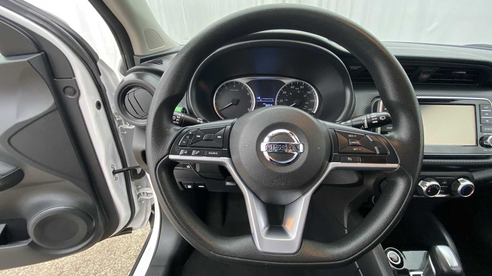 2021 Nissan Kicks S 11