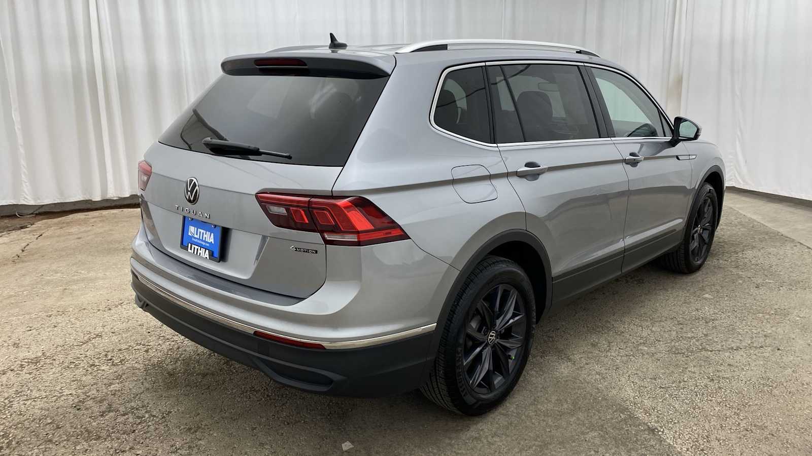 2024 Volkswagen Tiguan SE 33