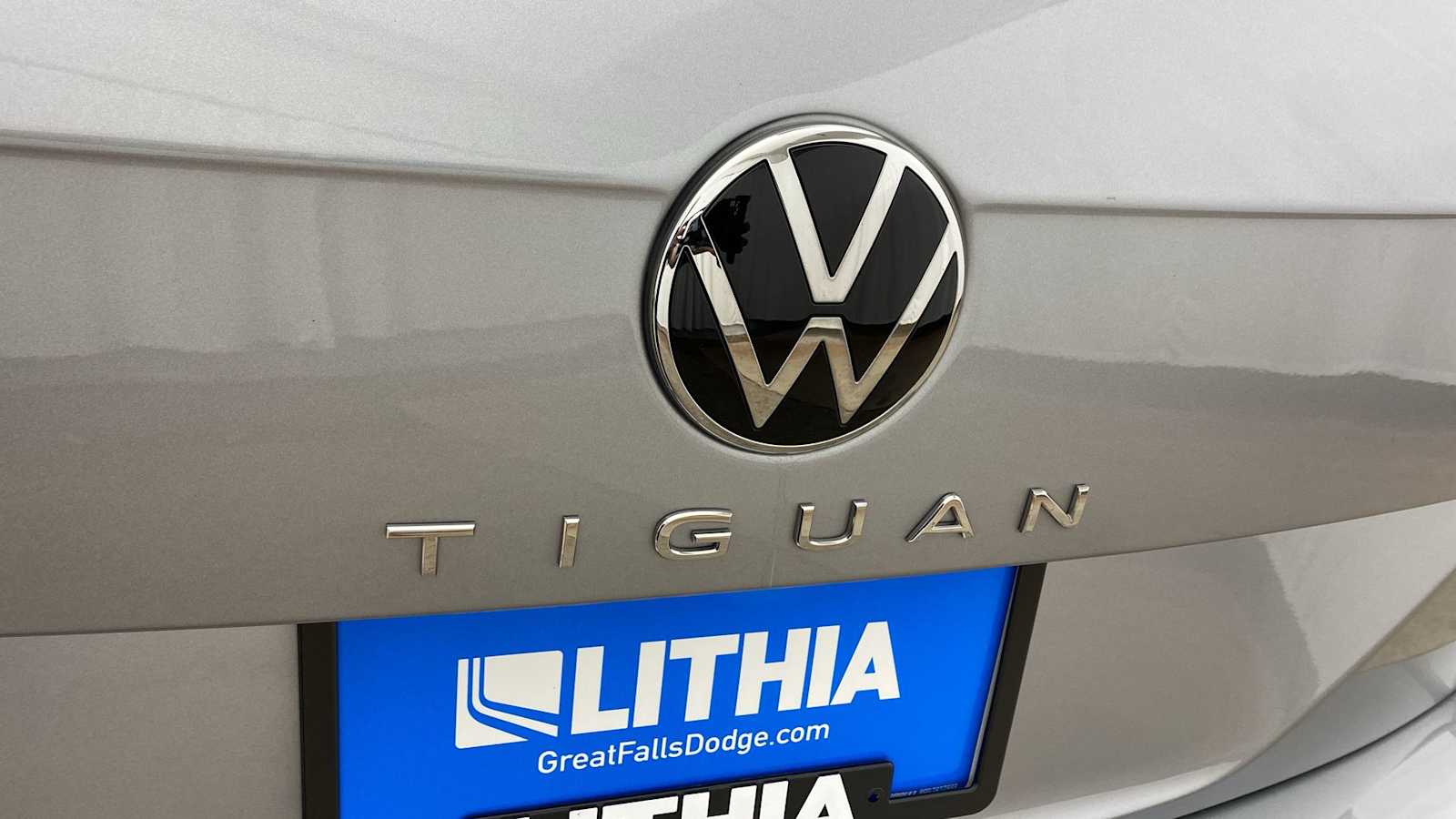 2024 Volkswagen Tiguan SE 38