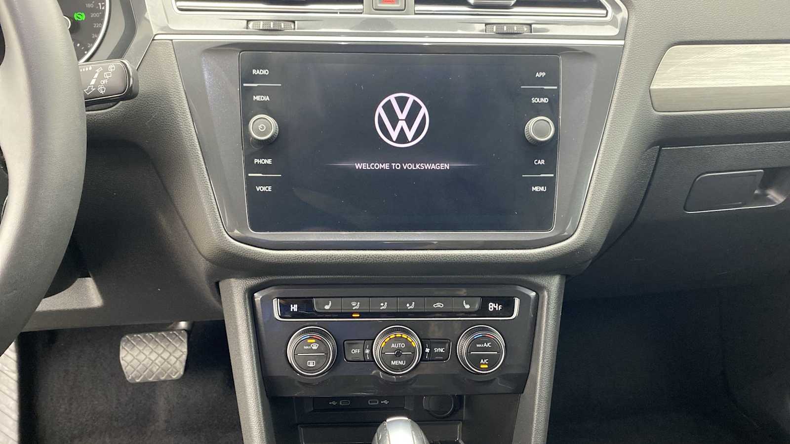 2021 Volkswagen Tiguan SEL 16