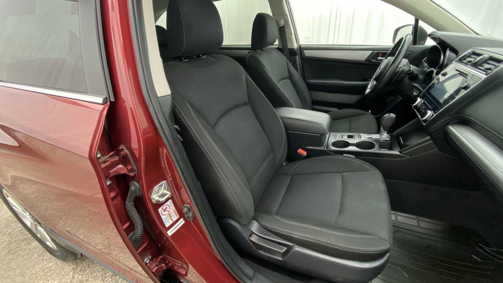 2018 Subaru Outback Premium 18