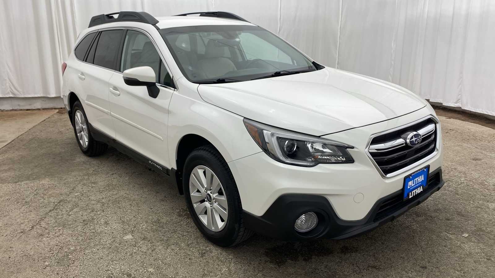 2018 Subaru Outback Premium 33