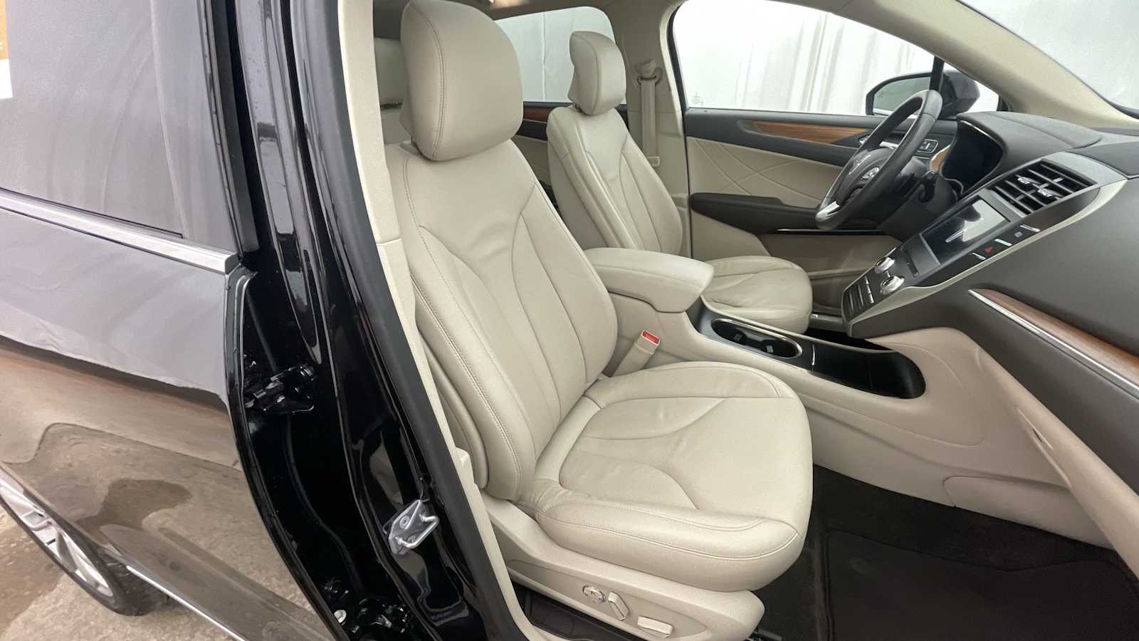 2019 Lincoln MKC Select 13