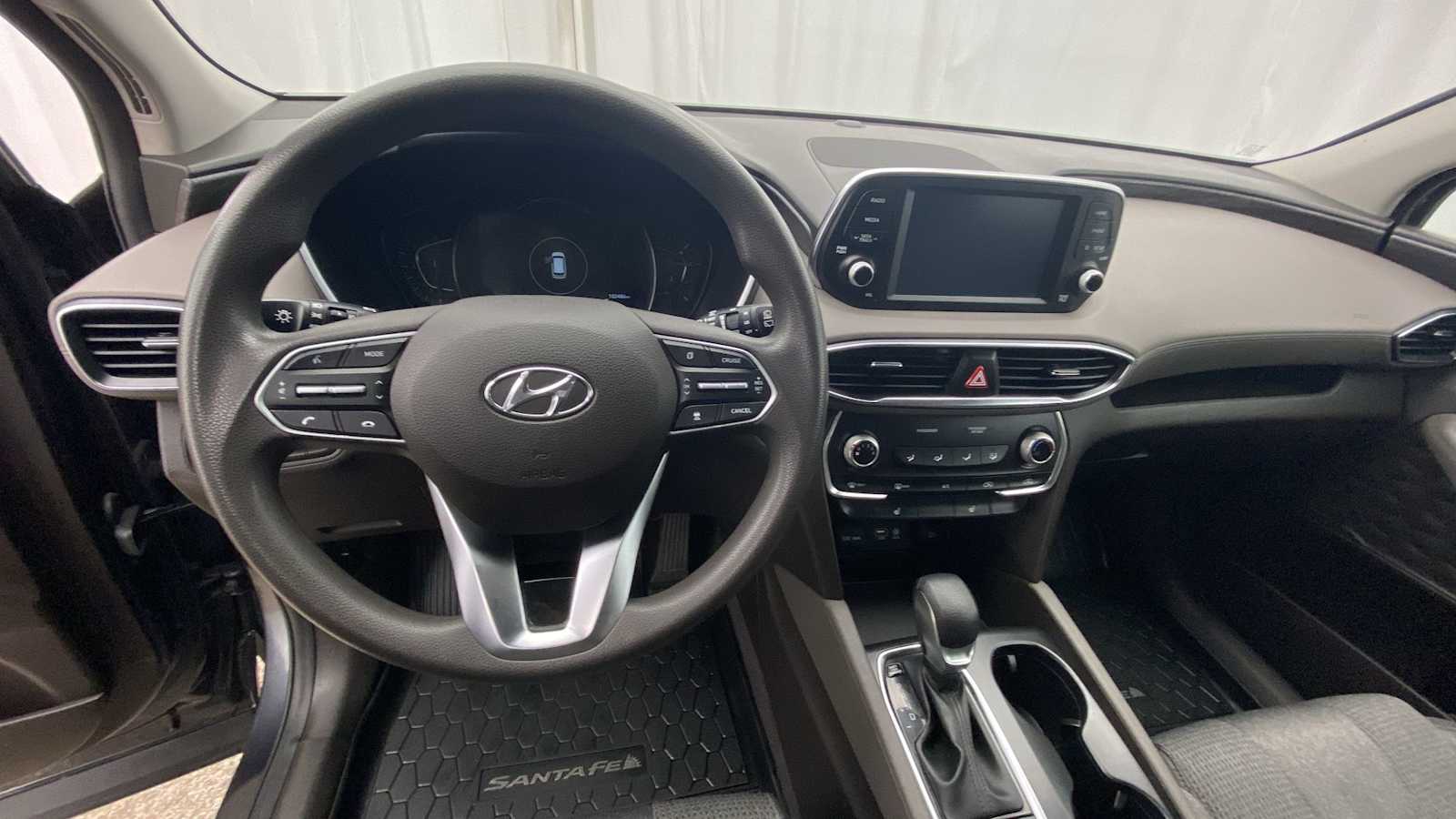 2020 Hyundai Santa Fe SEL 3