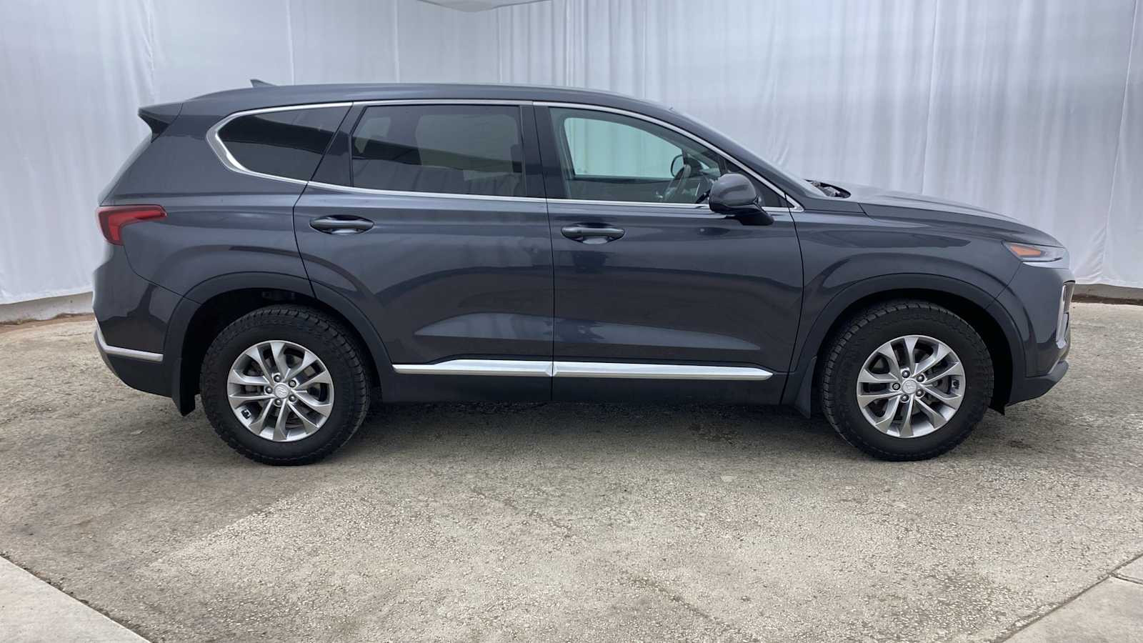 2020 Hyundai Santa Fe SEL 34