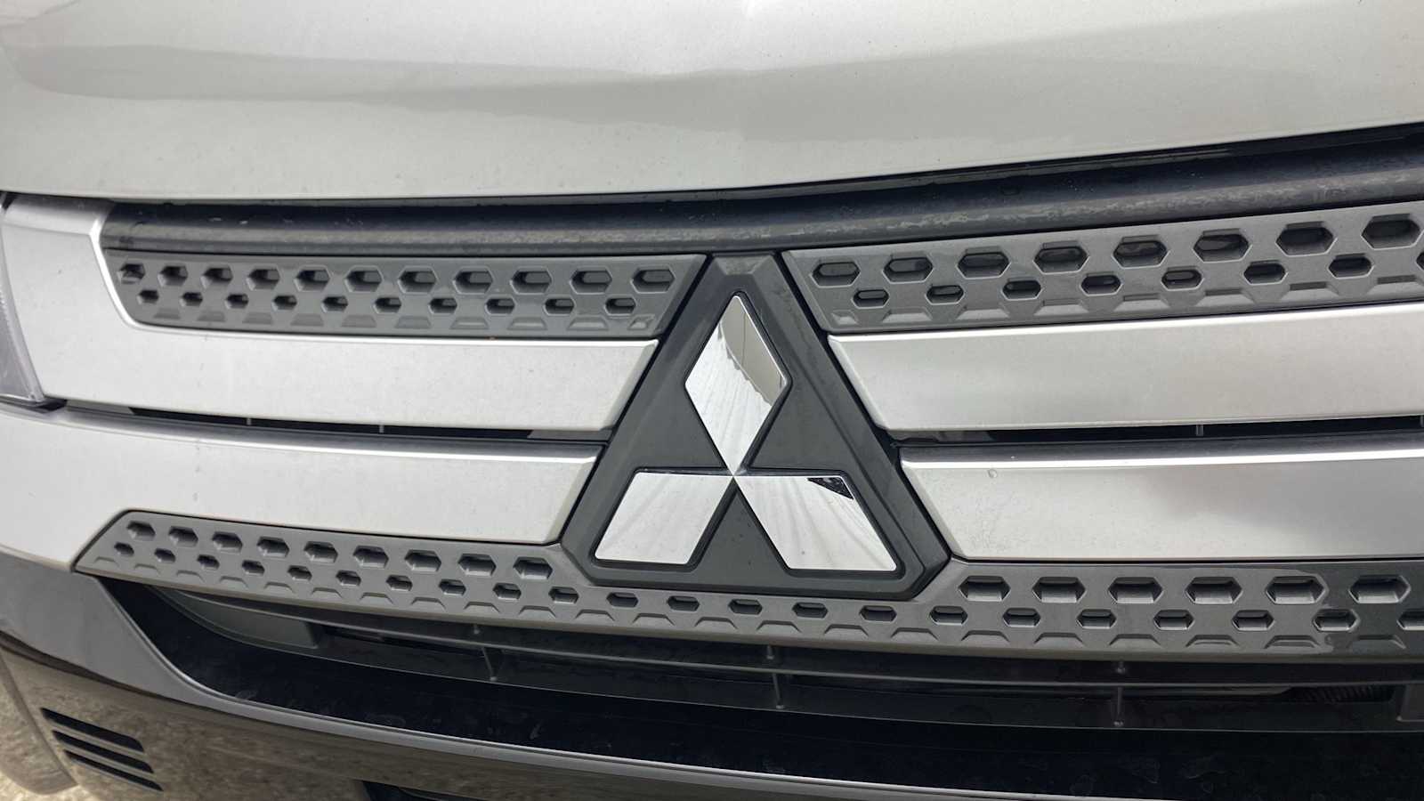 2020 Mitsubishi Outlander SE 38